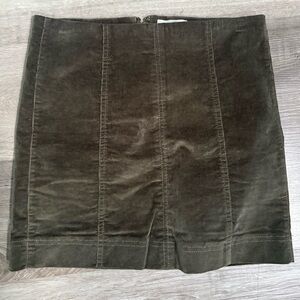 Jolt Green Pencil Mini Skirt for Casual Wear